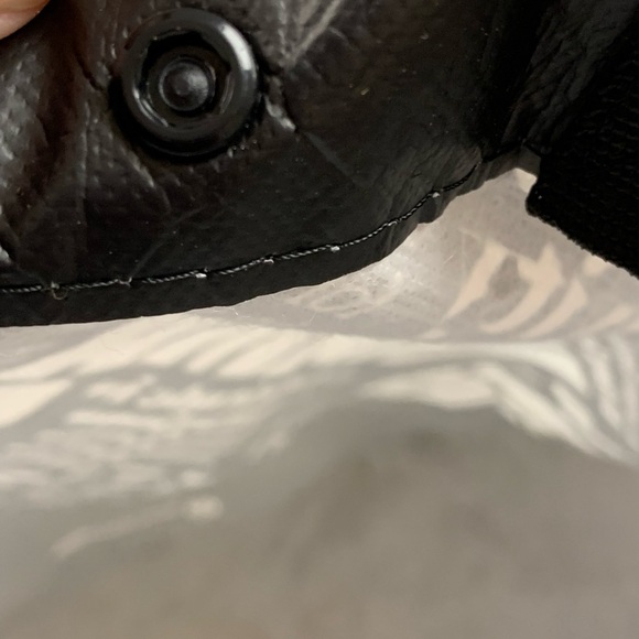 COPY - LULULEMON shopping bag snap close 12x9 - Picture 5 of 6